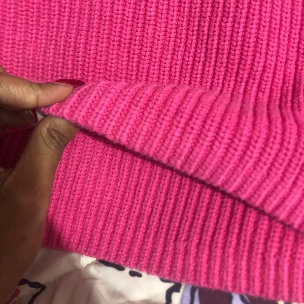 Pink sweater - Picture 2 of 5
